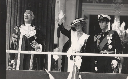 Princess Di receives Honorary Freedom of London - 1987 Original Photo