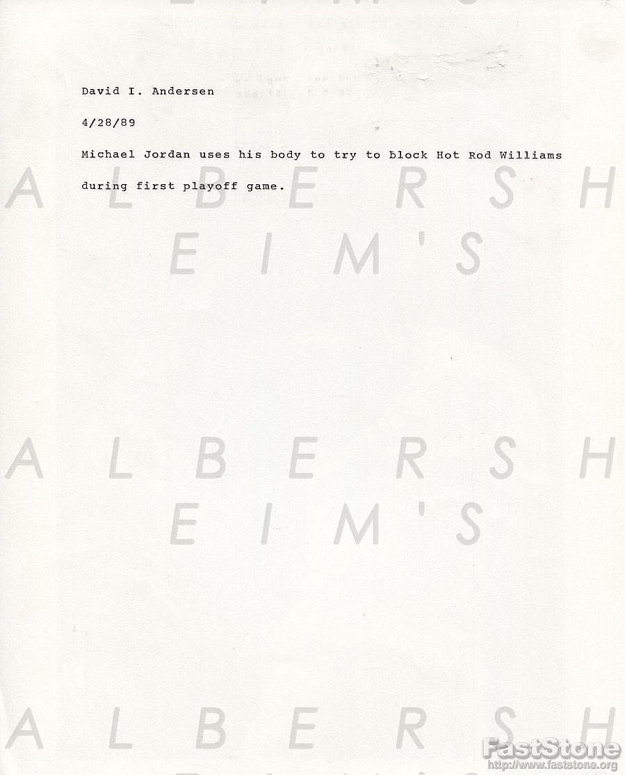 Michael Jordan Body Blocks Hot Rod Williams 1989 Press Photo