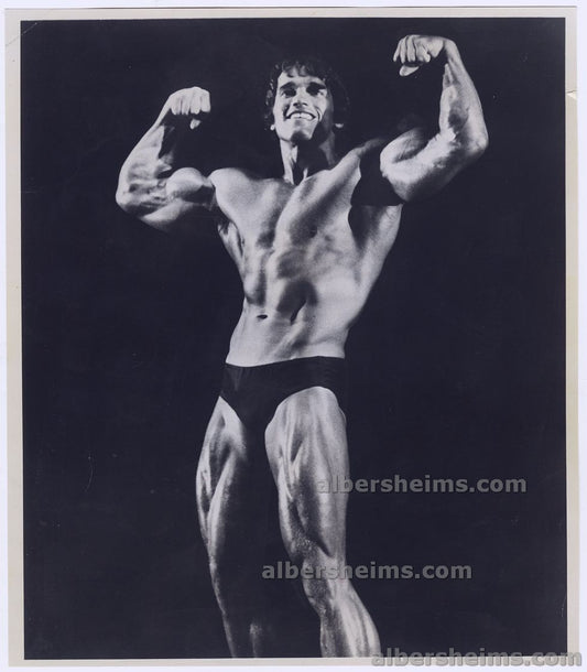 1976 Mr. Universe Arnold Schwarzenegger Poses On Stage Original TYPE I Photo
