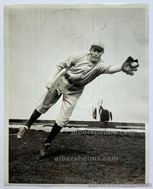 1915 Jack Warhop New York Yankees Early Pitching Star Original Press Photo