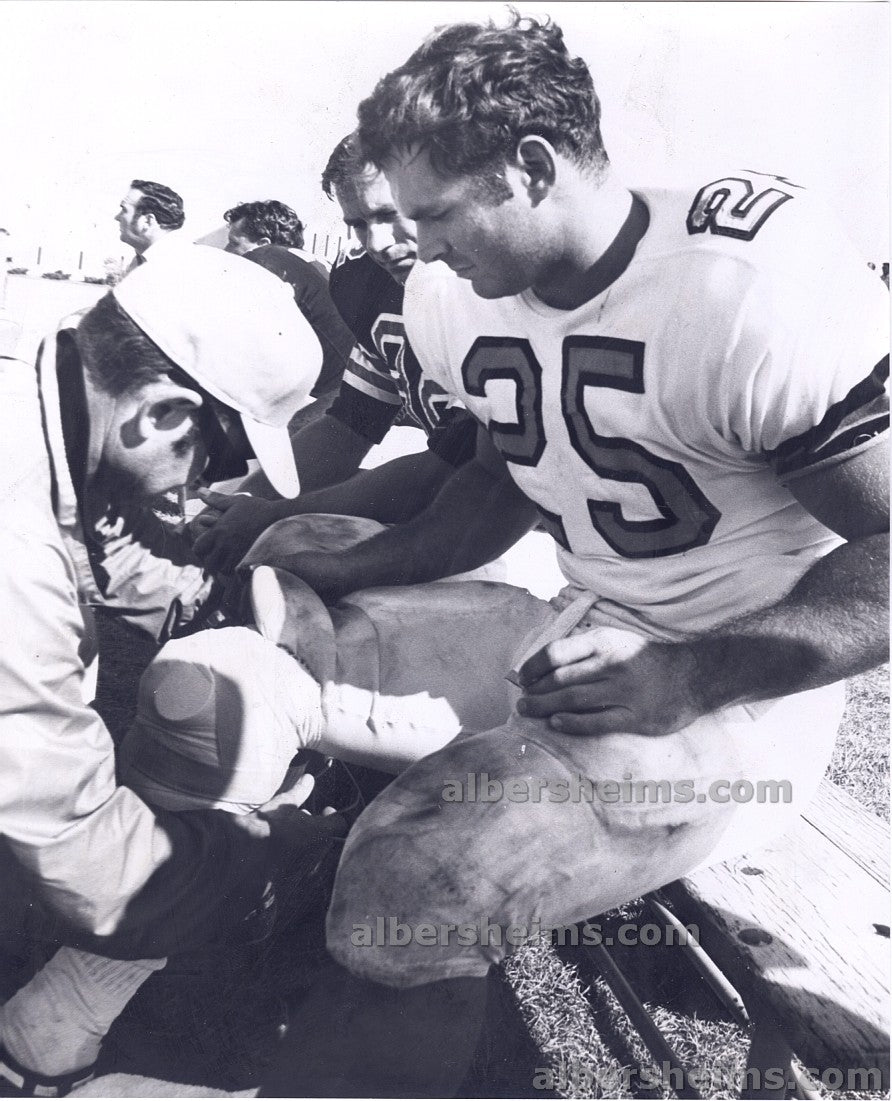 1969 Joe Don Looney “One of the Wackiest NFL Players of All-Time” New Orleans Saints Original TYPE I Photo