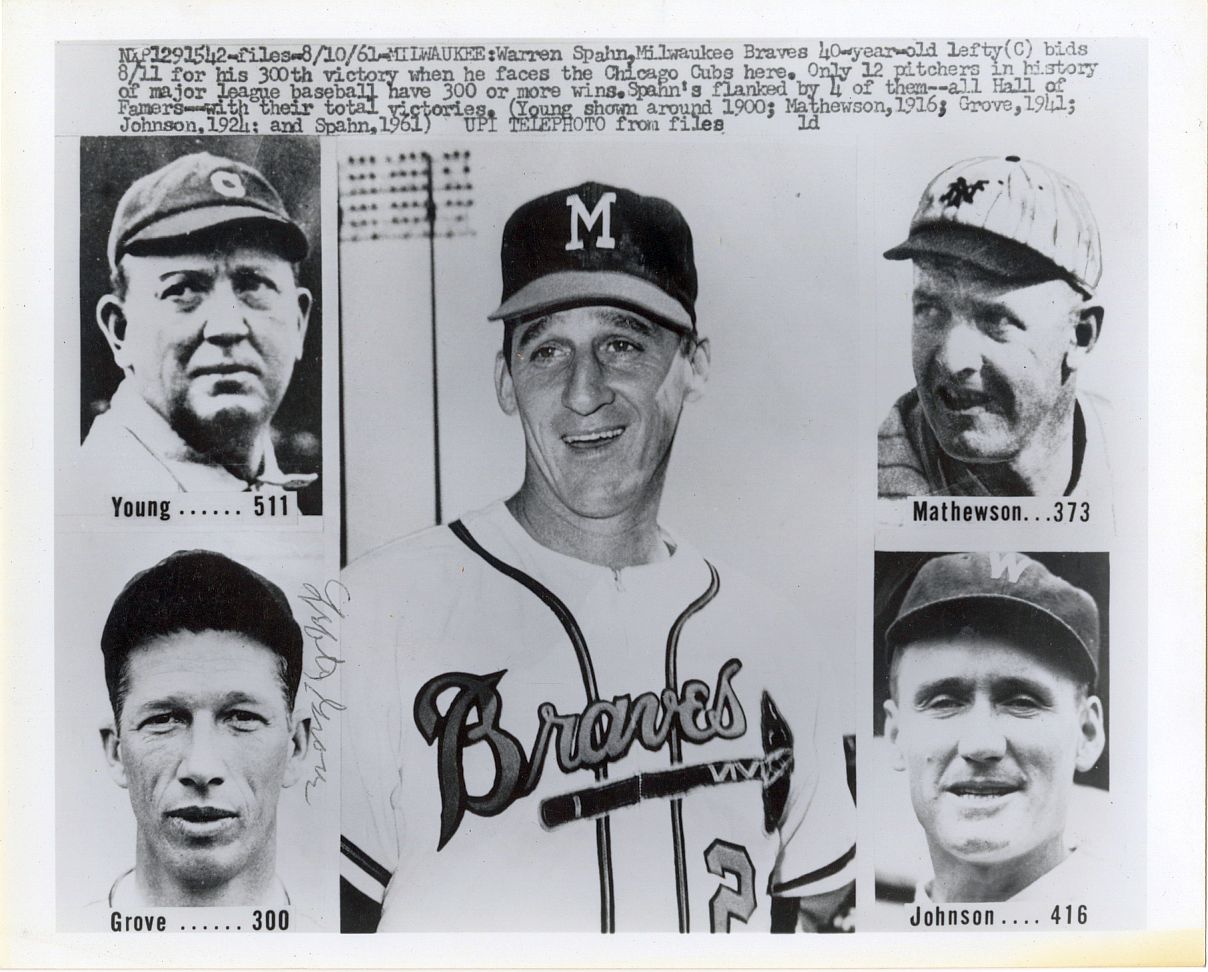 Lefty Grove Signed AUTO 8x10 Press Photo Baseball HOF D. 1975