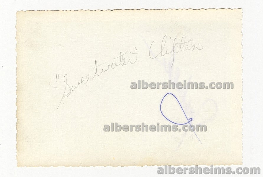 Nat Sweetwater Clifton NY Knicks Circa 1950-53 TYPE I Original Photo Snapshot